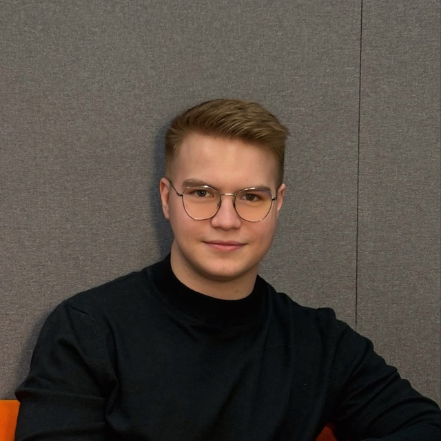 Илья Ефременков
